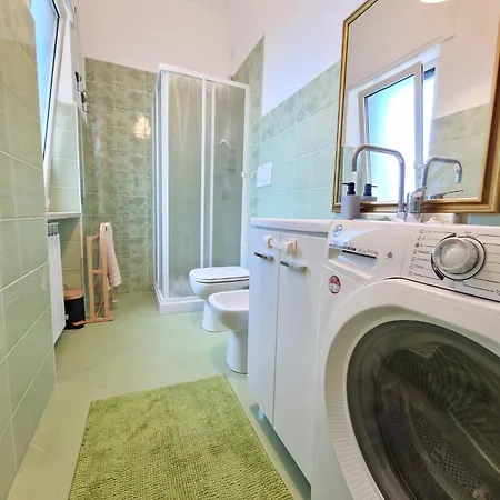 Apartment Appartamento Fronte Mare