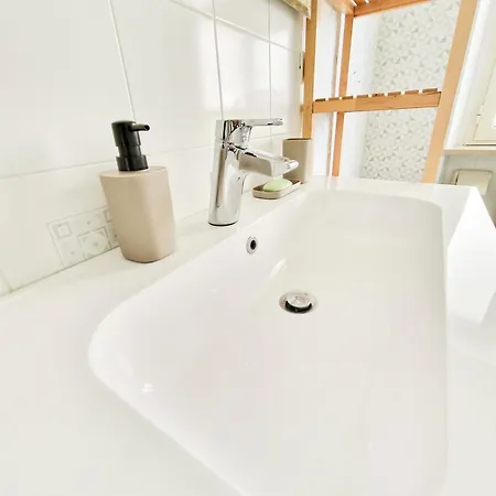 Appartamento Fronte Mare Apartment *